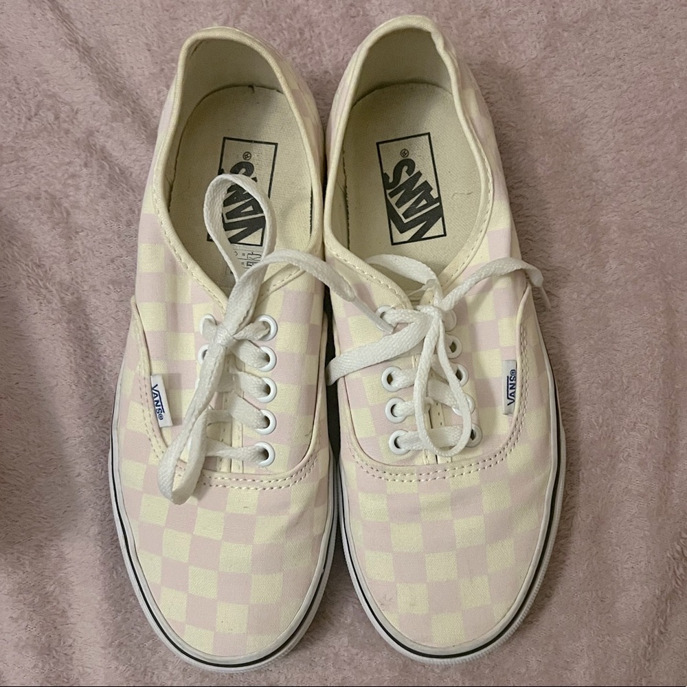 Cute Pink and off-white checkerboard Vans. Size: 6.5/M = 8.0/W.